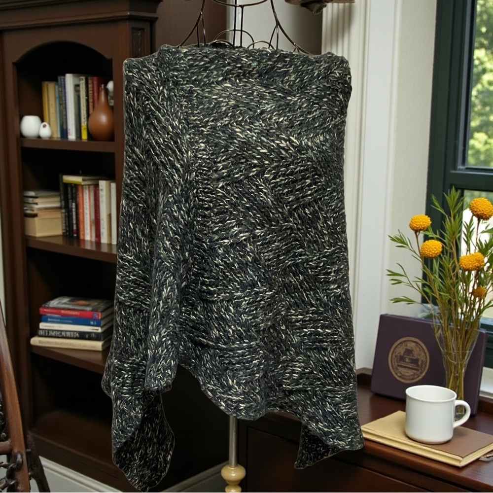 💖 CocoGio Marled Knit Poncho 💖